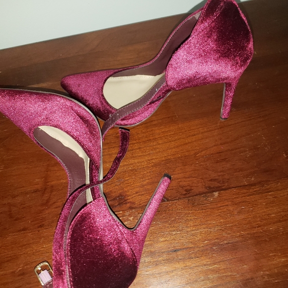 Wanda pumps in Burgundy - Picture 3 of 8